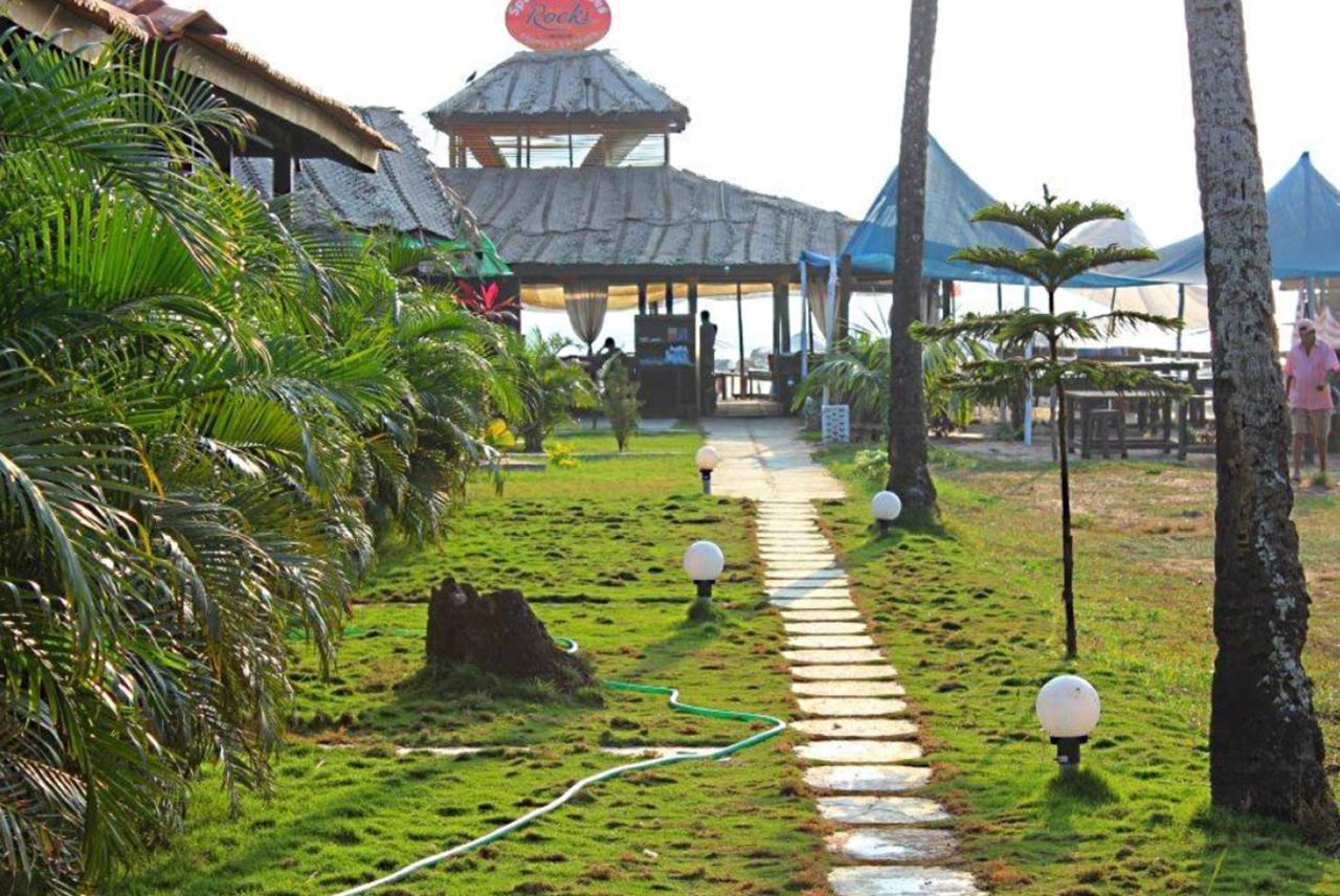 Rock Water Resort Morjim Εξωτερικό φωτογραφία